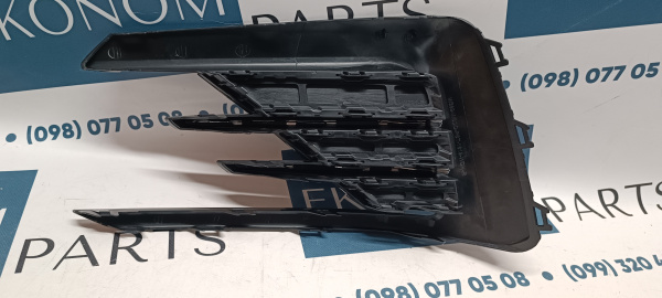 Накладка переднего бампера правая R-Line Volkswagen Passate B8 2016-2018