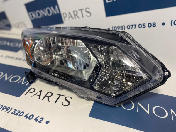 33100-T7S-A01 Фара галоген правая Honda HR-V 2014-2018
