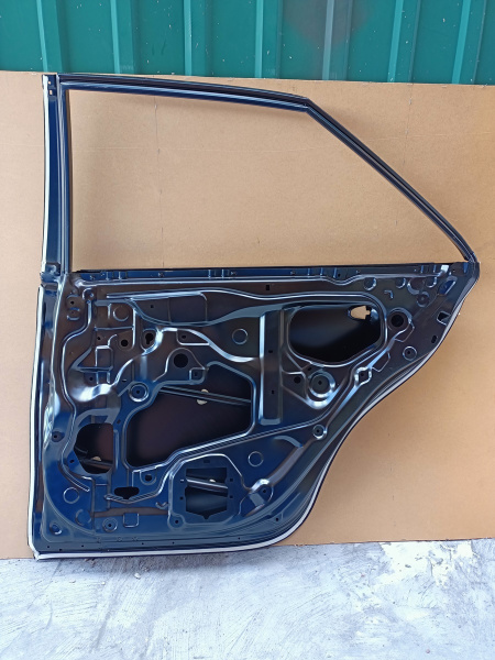 6700306241 Дверь задняя правая Toyota Camry 2015-2017