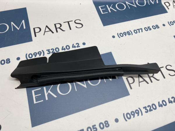 533890R050 Пыльник крыла левый Toyota RAV4 2019-2021