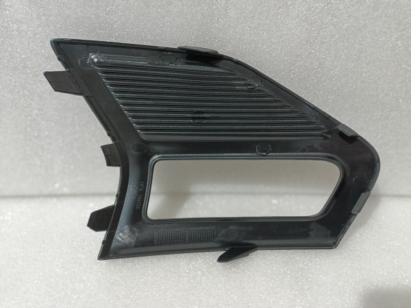 KS7Z-17B814-BD Рамка противотуманной фары матовая левая Ford Fusion 2019-2020