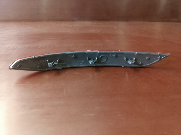 17A945106 Катафот заднего бампера правый Volkswagen Jetta 2019-2022