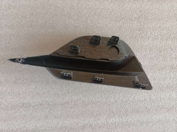 62256HV10A Заглушка противотуманной фары правая Nissan Qashqai 2018-2022