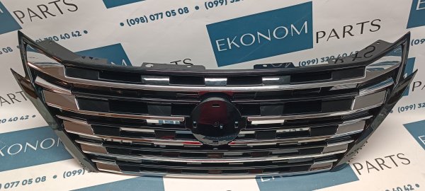623104MT0B Решетка радиатора (под камеру) Nissan Rogue (X-Trail) 2024-