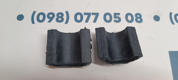 1188388-00-A  Втулка стабилизатора передняя Tesla Model Y 2020-2024