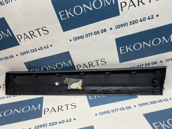 84853275 Накладка двери передняя левая Chevrolet Equinox 2017-2021