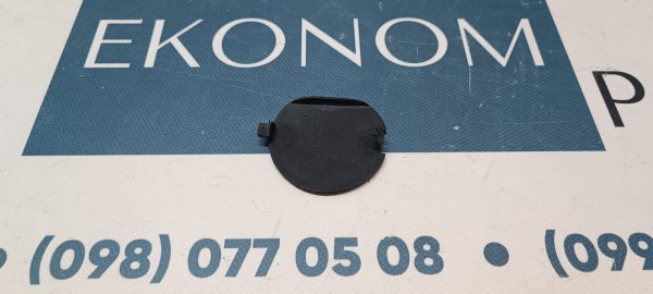 BHN150A11BB Заглушка буксировочного крюка переднего бампера Mazda 3 2013-2016