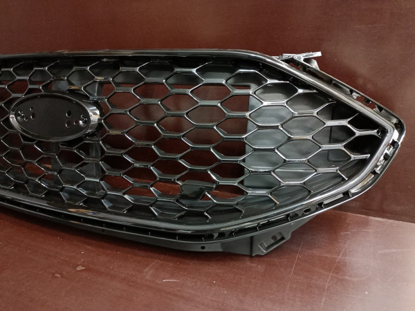 KT4Z8200BA Решетка радиатора Ford Edge Sport 2019-2021