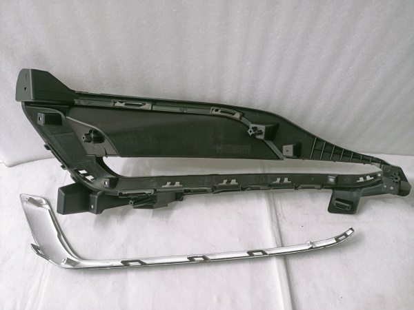 86522-C2300 Рамка (накладка) под ДХО правая Hyundai Sonata Sport 2015-2017