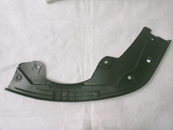 71521-TGG-A70 Губа заднего бампера правая Honda Civic Hatchback 2019-2021