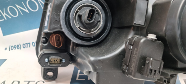 Фара галоген светлая правая Jeep Compass 2011-2016