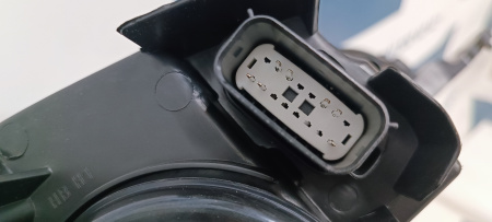 GN1Z13008CZ Фара LED (темная) левая Ford EcoSport 2018-2021