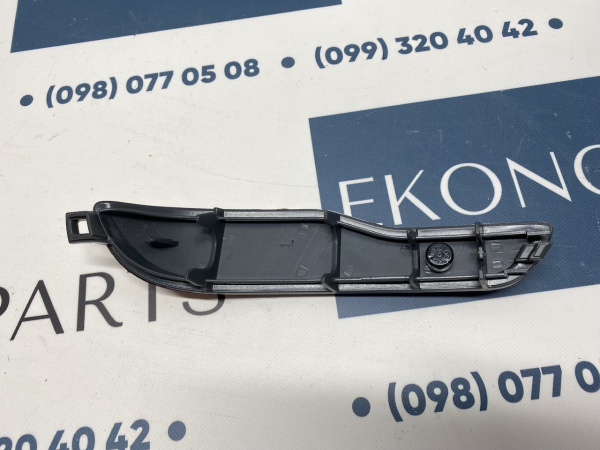 68105145AC Катафот заднего бампера левый Jeep Cherokee 2014-2018
