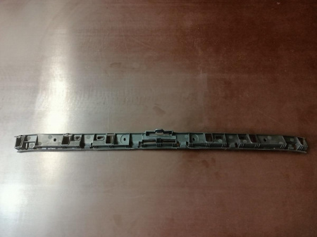 5C6807863 Крепление (кронштейн) заднего бампера центральное Volkswagen Jetta 2011-2015