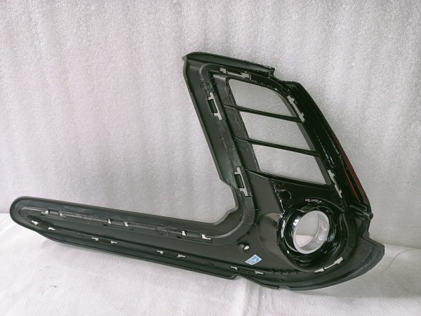 86564-F2300 Рамка противотуманной фары правая Hyundai Elantra 2016-2018