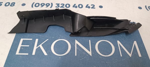 5386606140 Уплотнитель решетки дворников (жабо) правый Toyota Camry 2018-2021