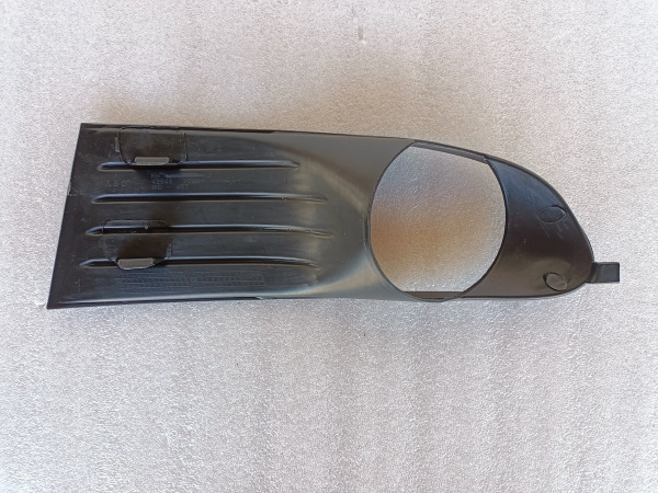 5178284AA Рамка противотуманной фары правая (компл.SE) Dodge Journey 2008-2011