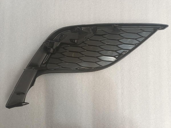 8148206190 Заглушка переднего бампера левая Toyota Camry SE, XSE 2021-