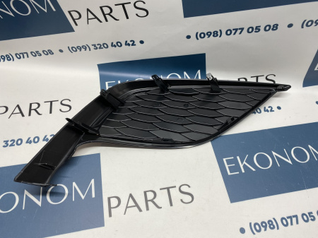 8148206190 Заглушка переднего бампера левая не крашена Toyota Camry SE, XSE 2021-