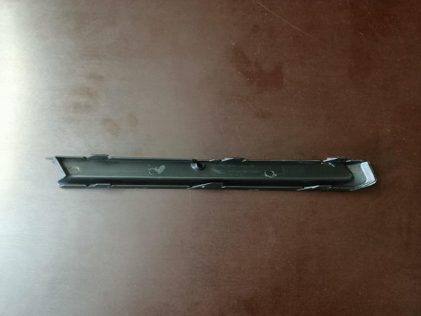 5C68072349B9 Накладка переднего бампера правая Volkswagen Jetta 2016-2018