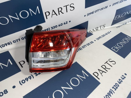 CJ5413404E Фонарь задний в крыло правый Ford Escape(Kuga) 2013-2016