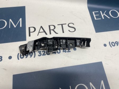 561807050A Крепление переднего бампера правое Passat B9 2019-