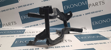 68079655AH Крепление фары левое Jeep Compass 2011-2016