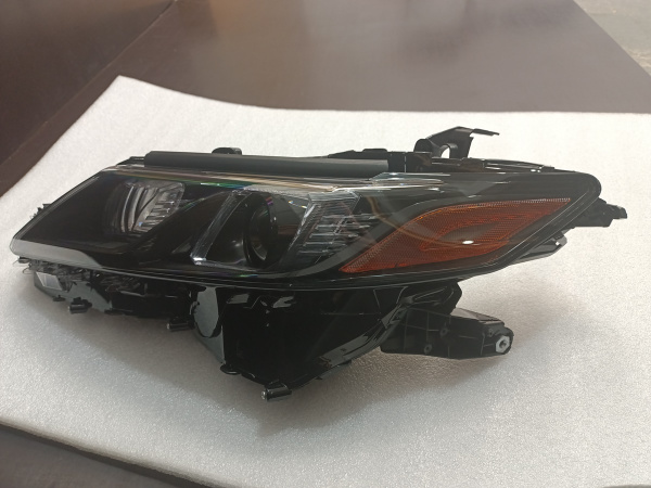 8115006G10 Фара LE/XLE левая Toyota Camry USA 2021-