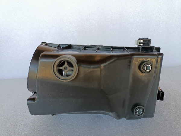 17700-24630 Корпус воздушного фильтра Toyota Corolla 2020-2023