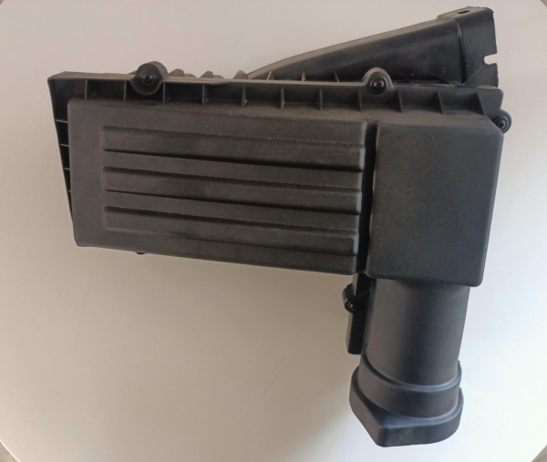 3C0129607AS Корпус воздушного фильтра 2.0 TDI Volkswagen Passat B7 2012-2015