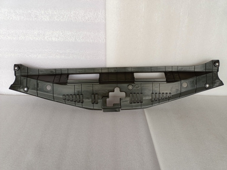 5329506190 Накладка замка капота Toyota Camry 2018-2021
