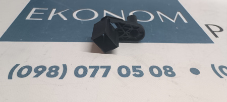 1713094 Крепление радиатора верх 1.6/2.5 Ford Escape (Kuga) 2013-2019