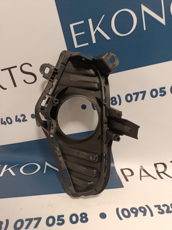 521270R150 Заглушка противотуманной фары правая Toyota RAV4 2019-2021