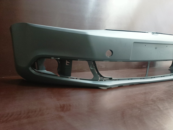 5C6807217DGRU Бампер передний Volkswagen Jetta 2012-2015