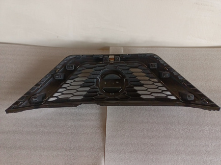 62310HV32B Решетка радиатора Nissan Qashqai 2018-2022