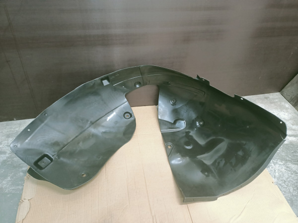 86812-S2000 Подкрылок передний правый Hyundai Santa Fe 2019-2020