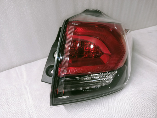 81551-42190 Фонарь задний наружный правый LED Toyota RAV4 2016-2018