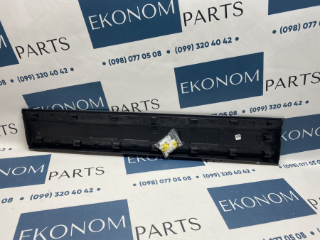 84853276 Накладка двери передняя правая Chevrolet Equinox 2017-2021