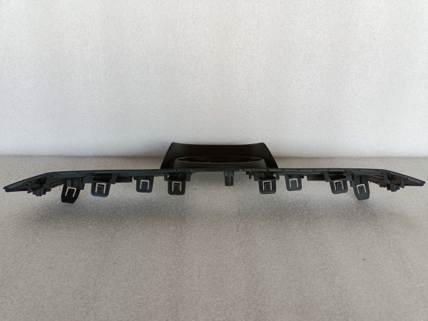 53111-02850 Передняя решетка  Toyota Corolla 2020-2021