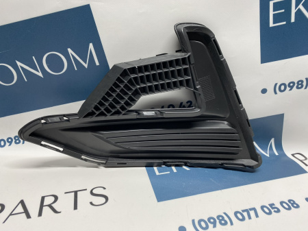 62256-6LB0A Заглушка противотуманной фары правая Nissan Sentra 2019-2023
