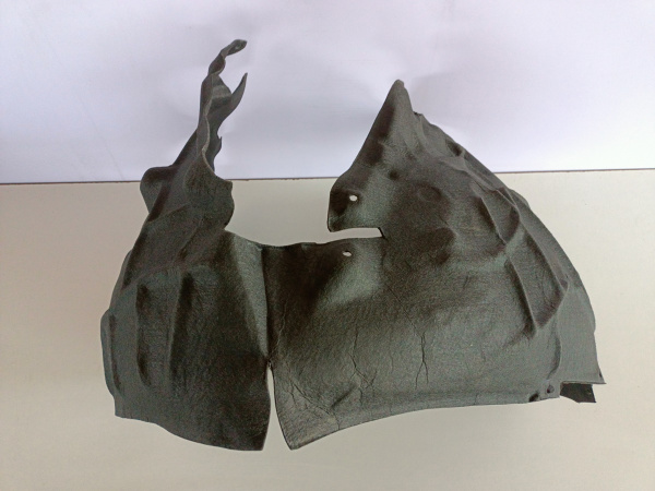 760805912e Подкрылок передний правый Volkswagen Touareg 2019 -