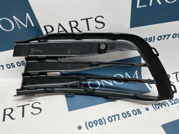 5H0853666J Решетка переднего бампера правая Volkswagen Golf 8 2020-