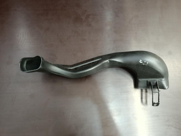 13284047 Воздуховод (воздушный патрубок) Chevrolet Cruze 2009-2015