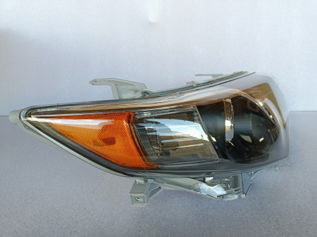 8113006890 Фара темная USA правая Toyota Camry 2012-2014