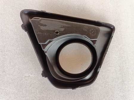KD5350C21 Рамка противотуманной фары левая Mazda CX-5 2012-2016