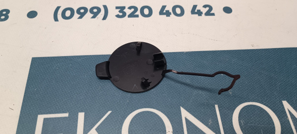 1582574-00-C Заглушка крюка заднего бампера Tesla Model 3 2024-