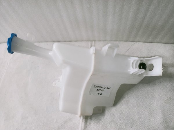 98610-F2100 Бачок омывателя Hyundai Elantra 2016-2020