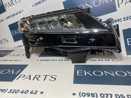 8301D640 Фара правая галоген USA Mitsubishi ASX 2020-