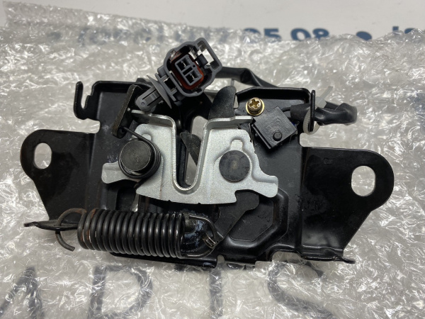 GHP956620B Замок капота Mazda 6 2013-2024