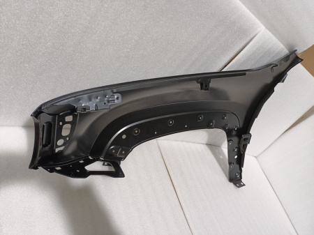 68307086AA Крыло переднее правое Jeep Renegade 2015-2018